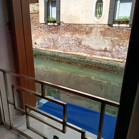 Ca Lucia Canal View Венеція Екстер'єр фото